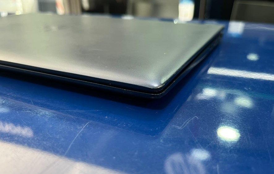 HP EliteBook Dragonfly G1 | Core i7 | 16GB RAM | 512GB SSD | 13.3" FHD Touch Reacondicionado 